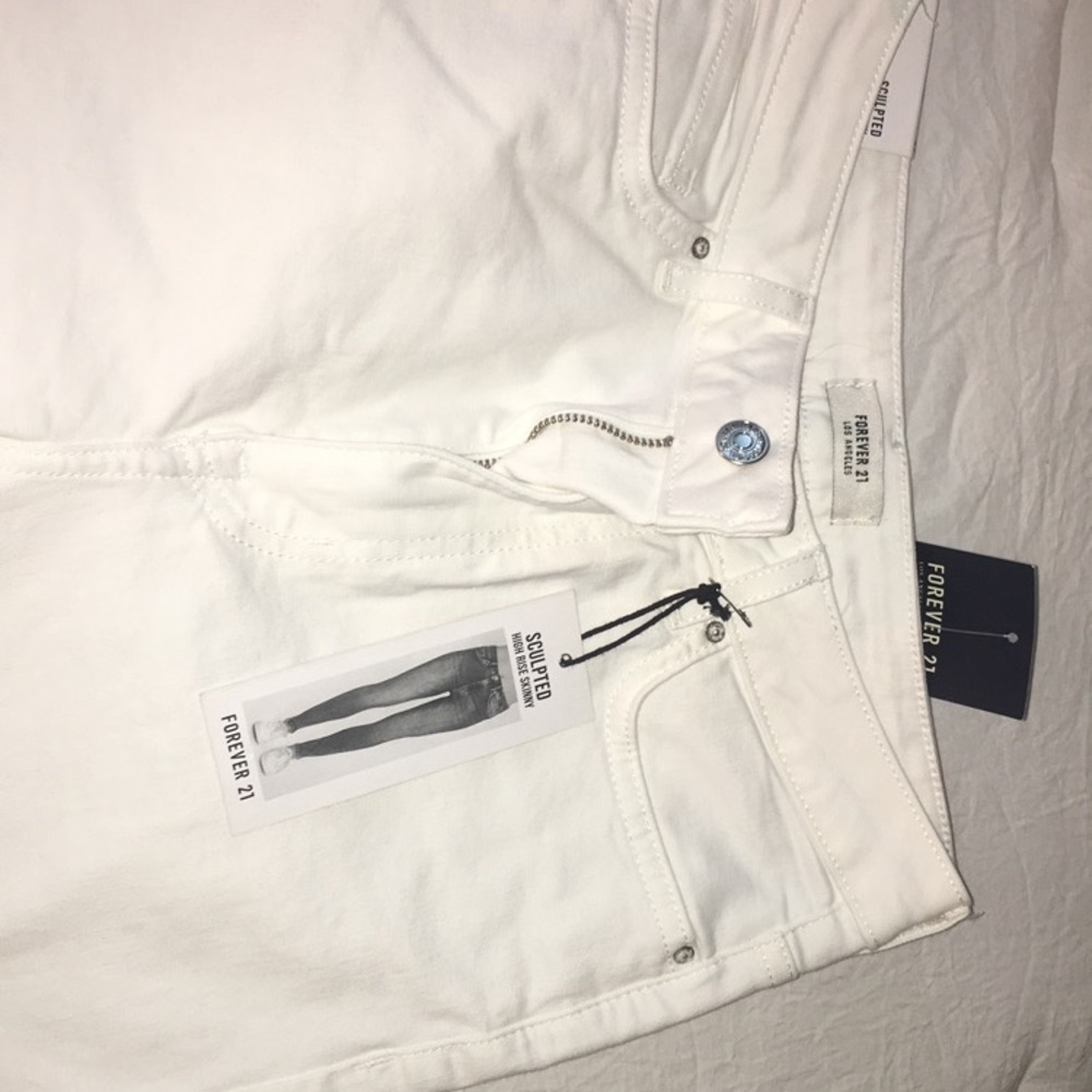 Brand New high waisted white jeans - Picture 2 of 3
